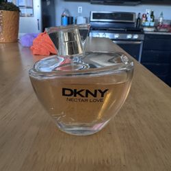DKNY perfume