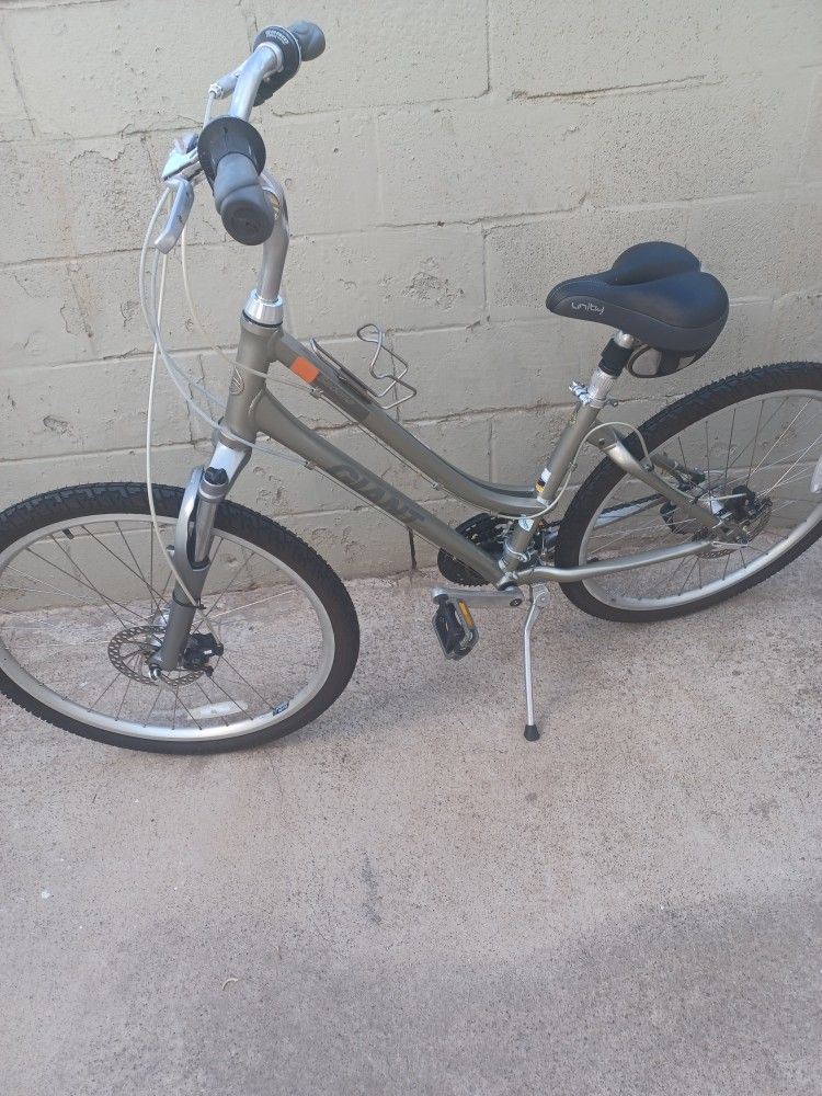 GIANT size 26 Frame18 Speed21