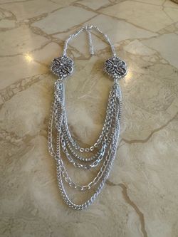 Various vintage necklaces