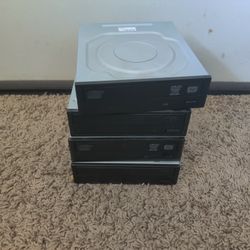 Lot Of 4 DVD Drives