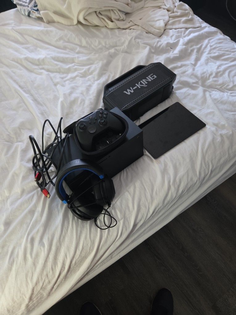 Xbox Series X, Power Cord, HDMI Cable, Razer Headset Wired, 11" Samsung Tablet 9A+, Xbox Elite Controller.