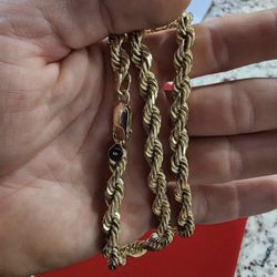 14k Solid Gold rope chain (cash or trade for pc with cash)