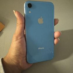 iPhone  XR 64gb (unlocked )
