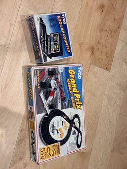 Tyco Grand Prix formula-1 racing kit with pro lap counter