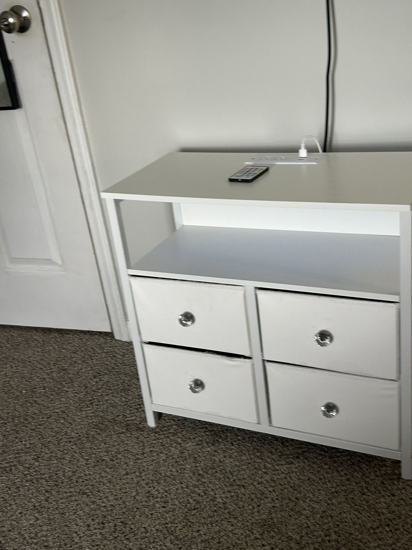 White LED light night Stand w/remote