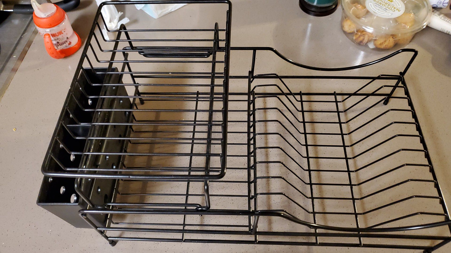Dishes drainer
