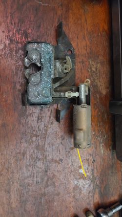 MUSTANG FOXBODY Power Rear Hatch Latch