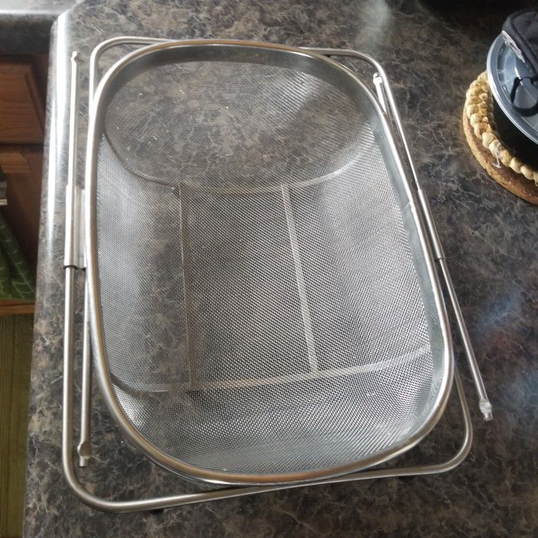 Strainer.