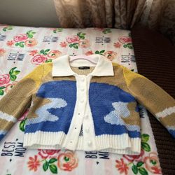 SWEATER SIZE SMALL