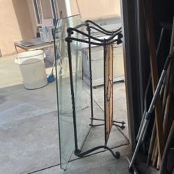 Liven Room Table 
