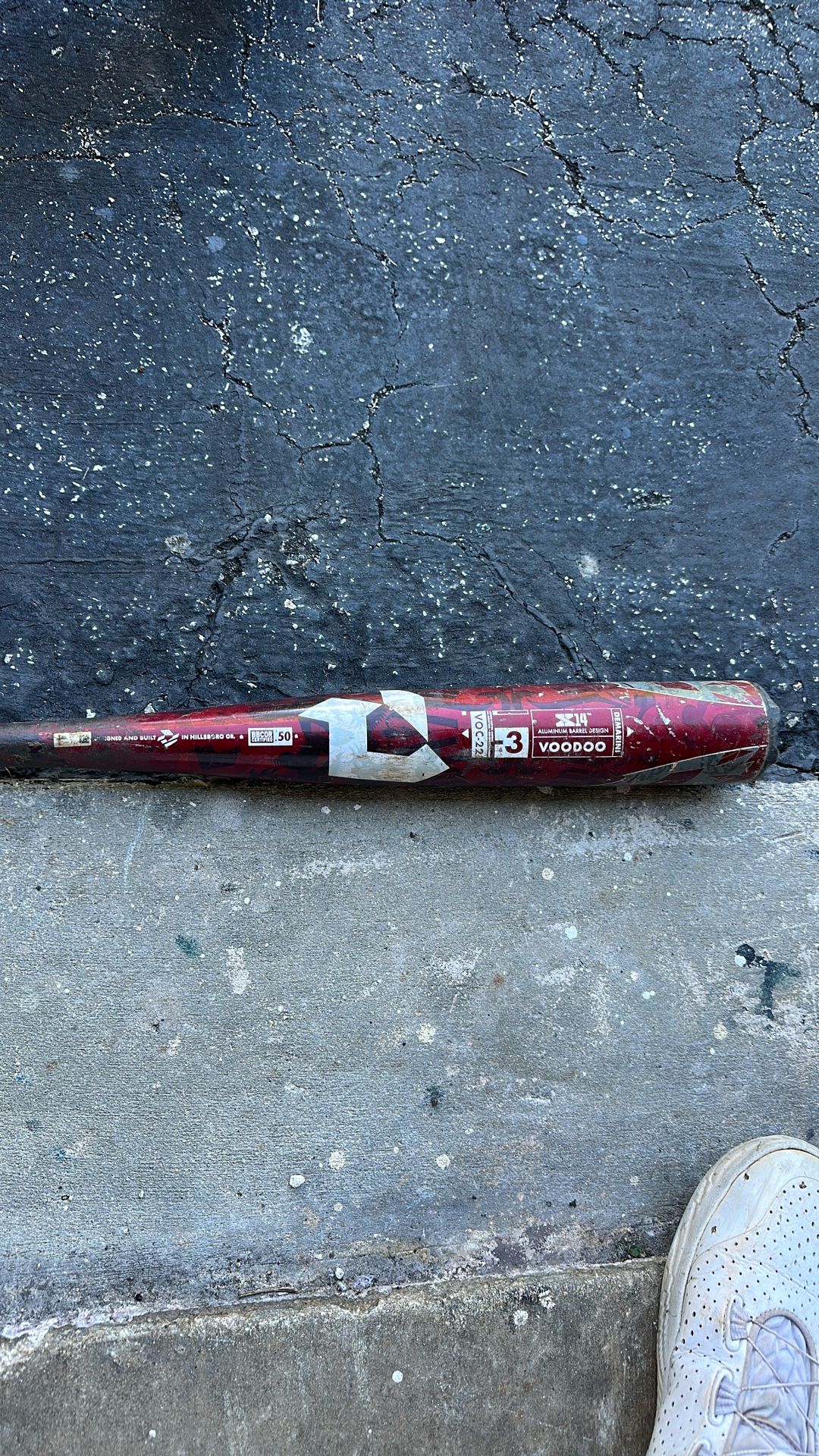 DeMarini VooDoo One 31/28 (-3) 2 5/8 BBCOR Baseball Bat VOC-22