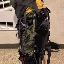Mountain Smith Hiking Backpack 