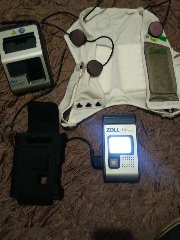 Zoll life vest. Wearable defibrillator for Sale in Bakersfield, CA