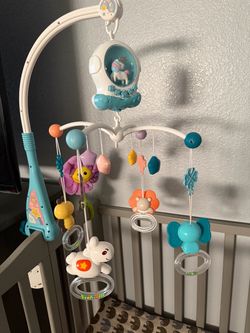 CRIB MOBILE