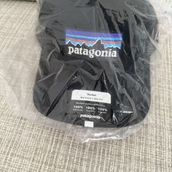 Patagonia Black Low Crown P-6 Logo LoPro Label Trucker Hat