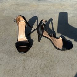 Black Strapy Heels Size 8W