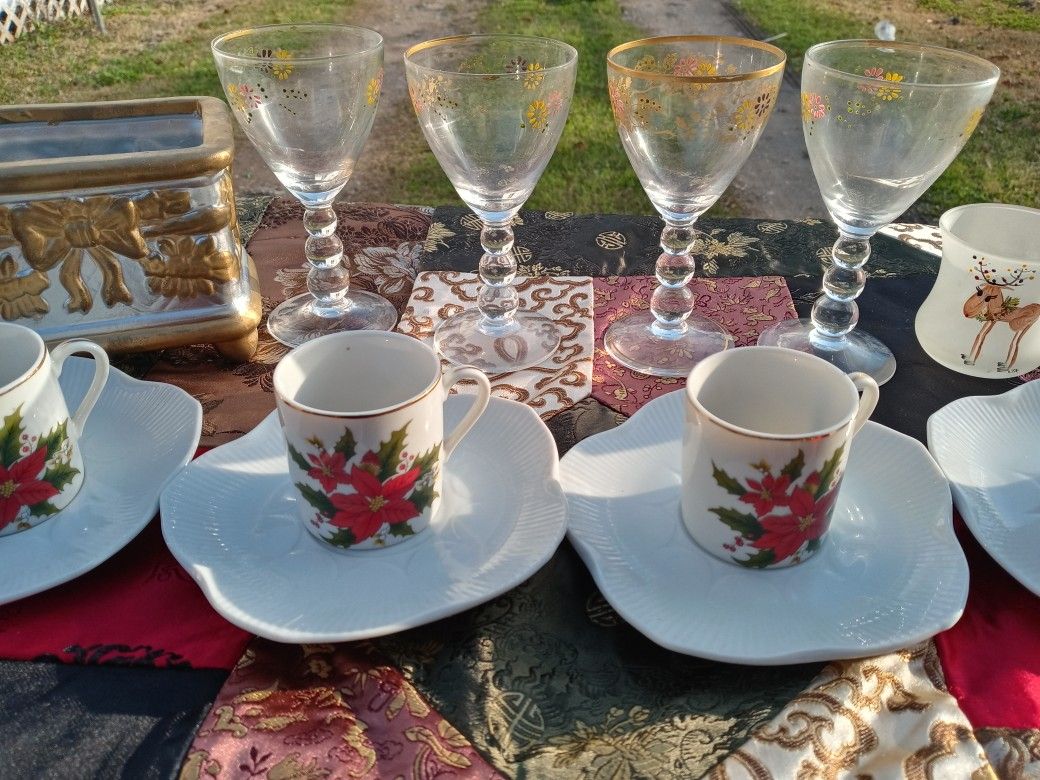 $6 Small Tea Cups