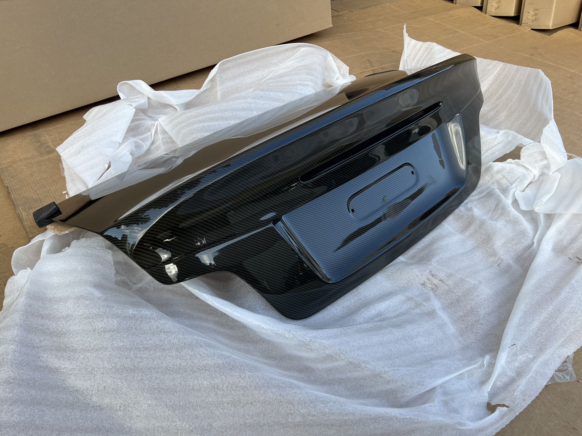 2008 2009 2010 2011 2012 BMW 1 Series E82 VIS Racing CSL Style Carbon Fiber Trunk