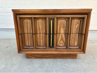 Mid-century modern nightstand