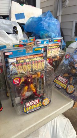 Marvel Legends Iron Man Series 1 Action Figure