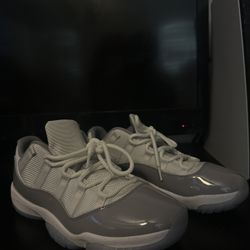 Jordan 11 Low Cement Grey
