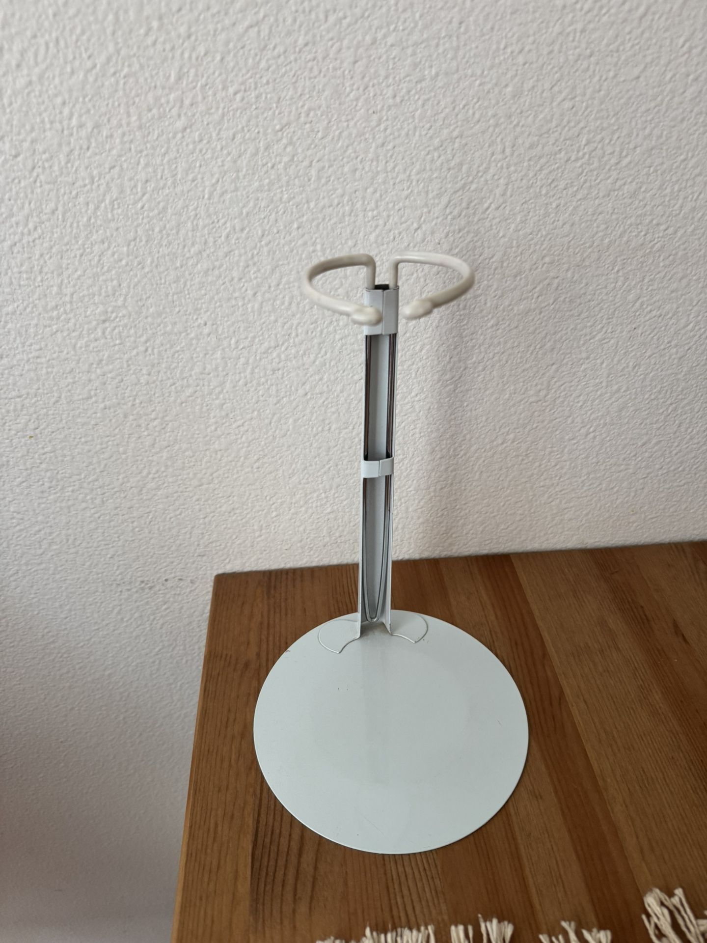 White Doll Stand for 9”- 16”