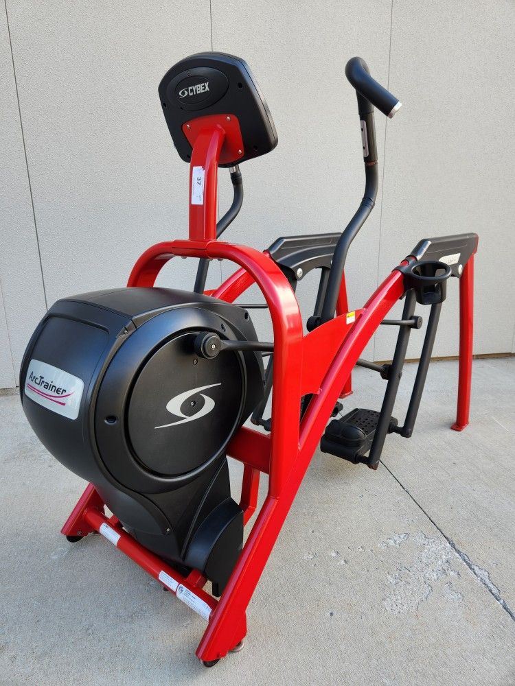 Cybex 630a Total Body Commercial Arc Trainer