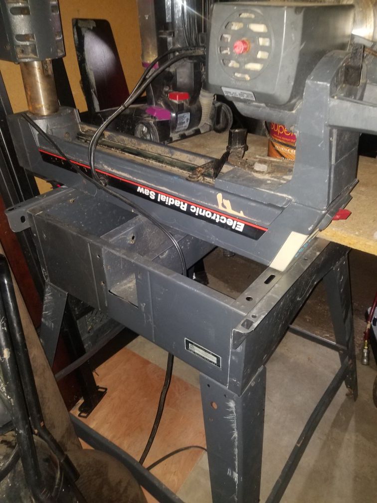 Craftsman 12 Inch Radial Arm Saw With Table