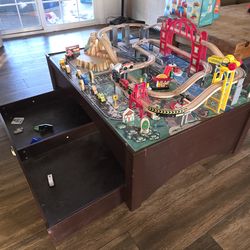Kids train table