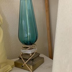 Vintage Lamp Beautiful Turquoise Glass Bottom Works Perfect