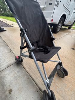 Lightweight Folding Umbrella Stroller – Black