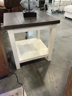Three piece occasional table set