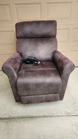 VivaLift powered recliner