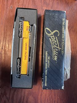 HO Scale Union Pacific Locomotive - Bachmann Spectrum (With Box)