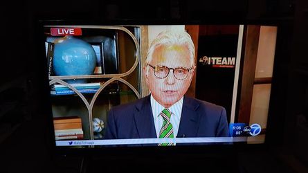 TWO 32 INCH PRO-SCAN TVS....HAS A COUPLE OF SCRACHES ON SCREENS, CAN BARLEY NOTICE WHEN POWERED ON...PERFECT FOR GARAGE OR A SPAR ROOM..EXCELLENT PIC