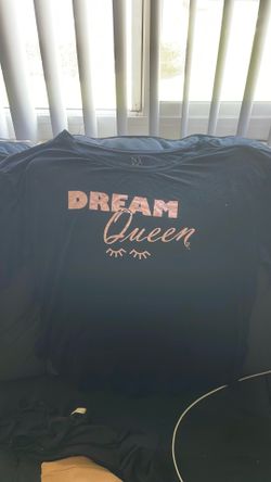 Sleep shirt size Large runs big