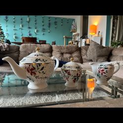 Floral Teapot Set