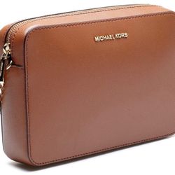 Michael Kors Jet Set Crossbody Purse (NEW)