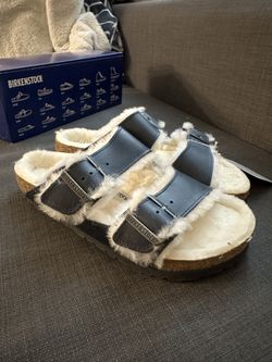 Birkenstock Arizona Shearling - Navy - Women’s Size 6 or Men’s Size 4