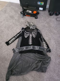 Skeleton King Costume *Size Medium*