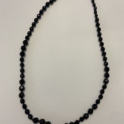 Women’s Beautiful Black Beads Necklace New