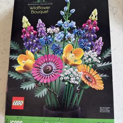 $60 LEGO Botanical Collection Wildflower Bouquet (10313) 939 Pcs