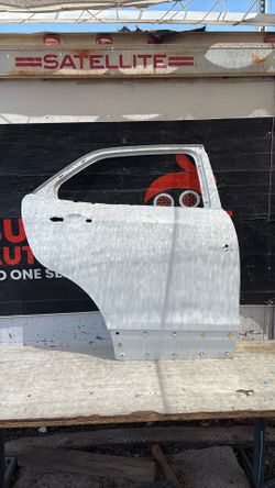 2018 Equinox Door Rear Passenger Rear OEM 2024