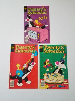 WHITMAN Comic Book TWEETY AND SYLVESTER