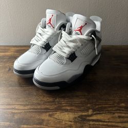 Jordan 4 White Cement