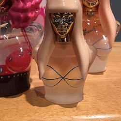 Nicki Minaj perfume used