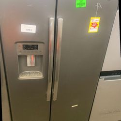 GE GSS25GMHES 25.3 cu. ft. Side by Side Refrigerator