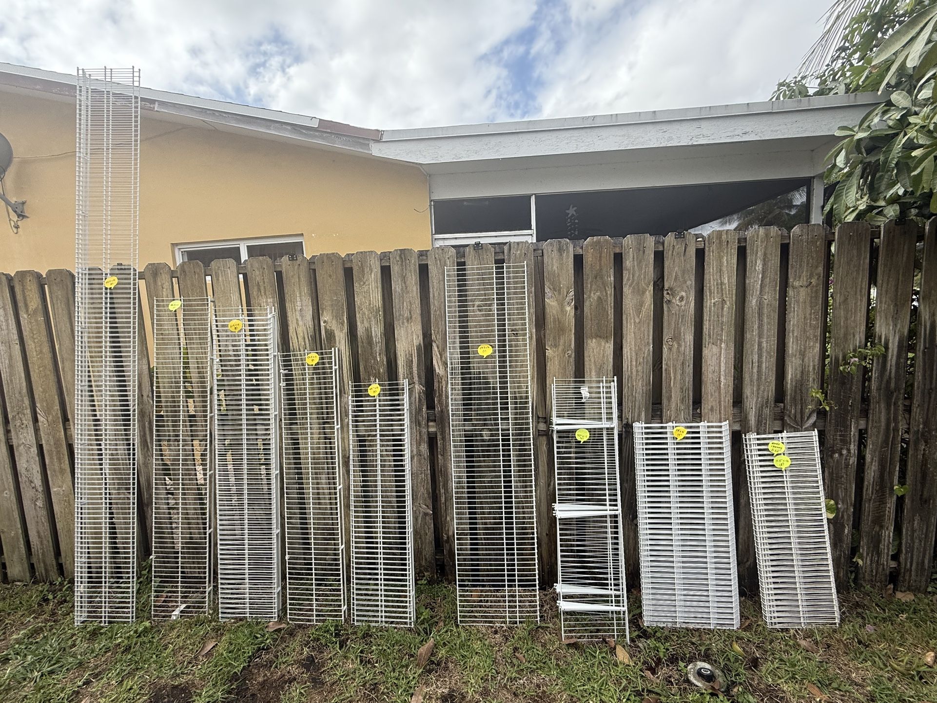 Assorted Closet Maid All Purpose/Closet/Linen Shelves/Garage, White Wired Shelving