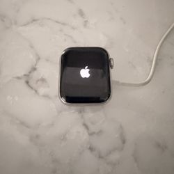 Apple Watch Series 4 (GPS+Cellular, 40 mm, Stainless steel & Ceramic case)
