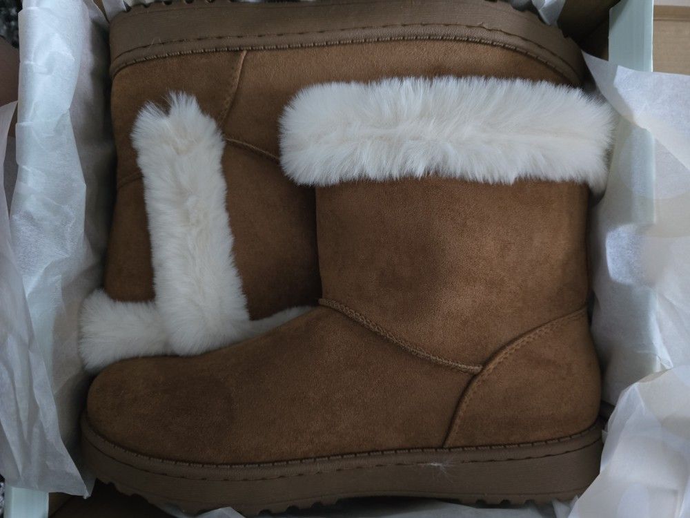 Women's Boots Size 10 New